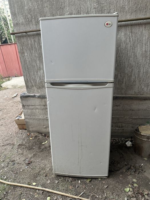 Продам холодильник LG