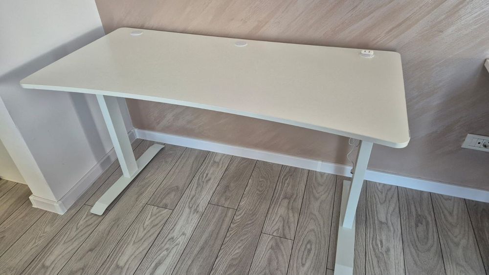 Birou gaming HALBJERG 65x130 Rgb alb