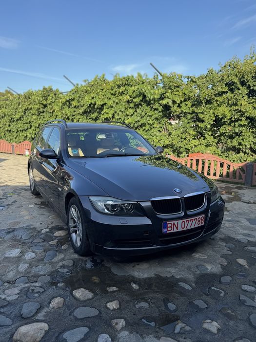 Bmw e90 2.0 Automat, BiXenon, Navi Mare, Piele