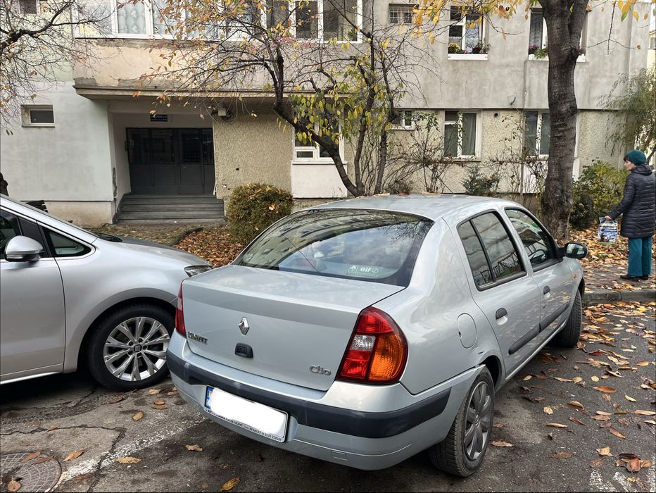 Vand RENAULT CLIO 1.5 dci 120.000 km - unic proprietar