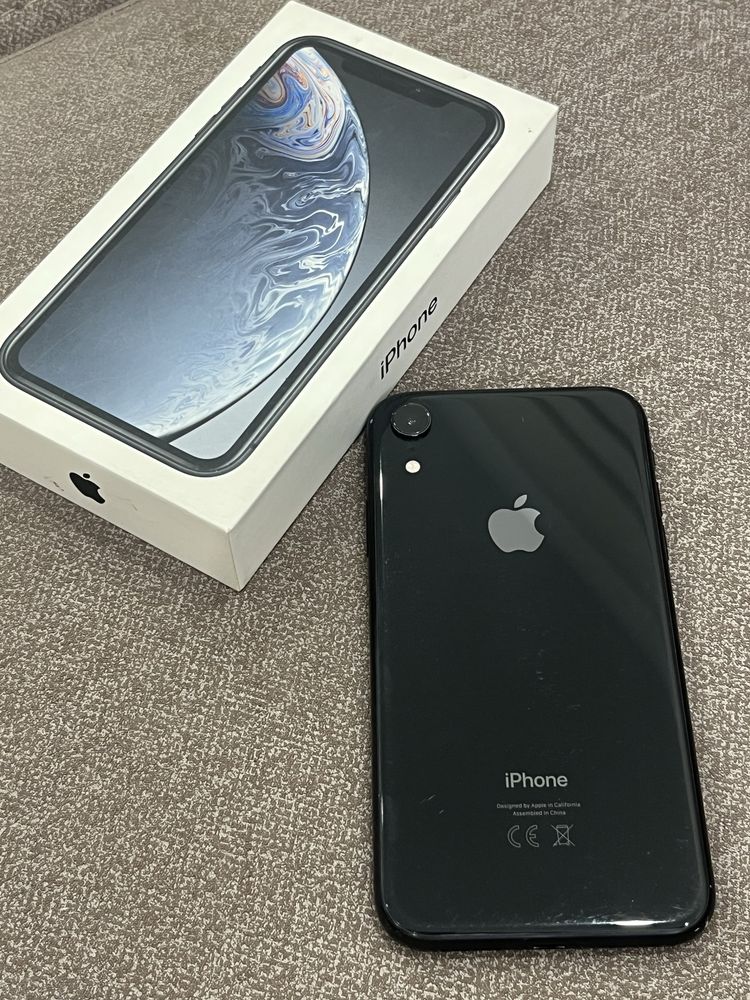 Продаю iPhone XR