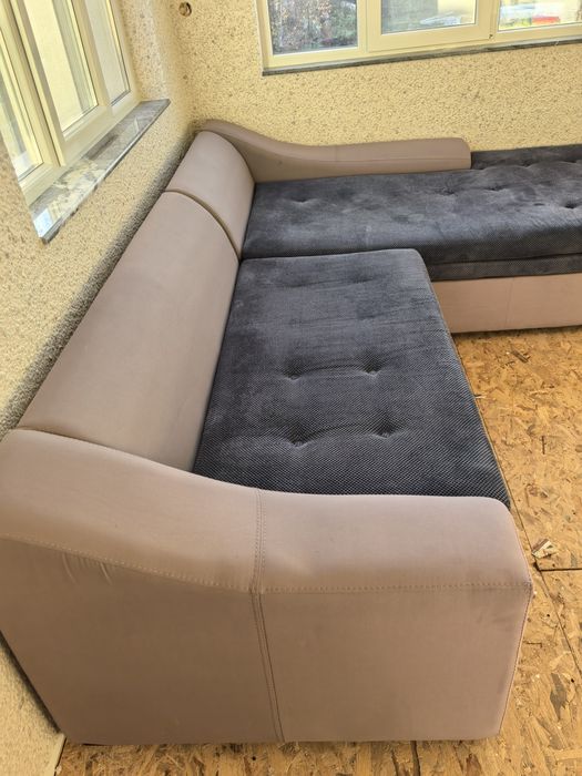 Ъглов диван с функция сън и място за съхранение