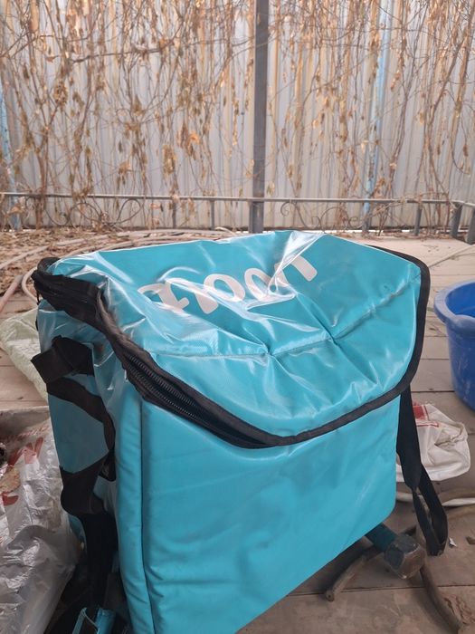 Продам курерскую сумку в хорошем состоянии