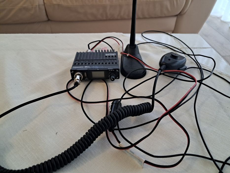 Statie + antena President  Bill