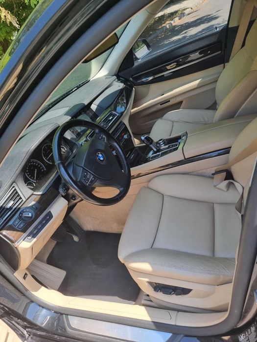 Vand BMW Seria 7 740 F01