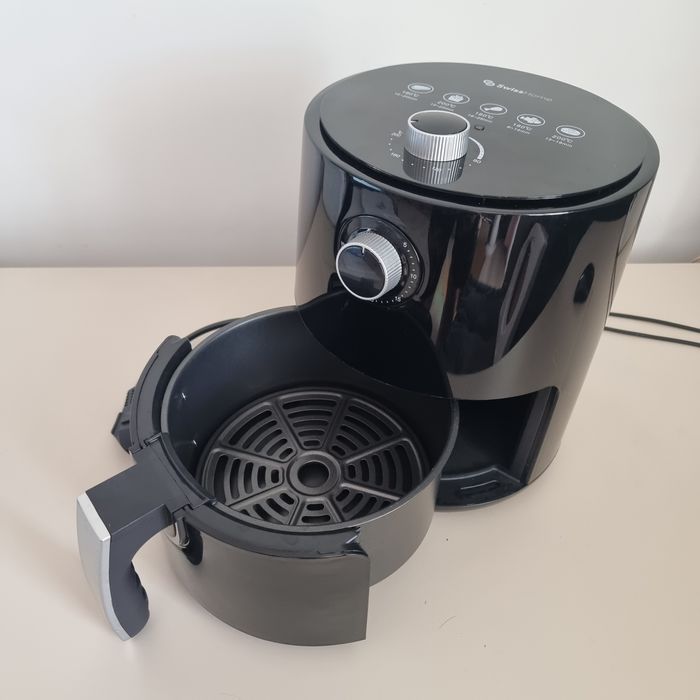 Air fryer friteuza  Swiss Home Petit 2.5l 1200w stare excelenta