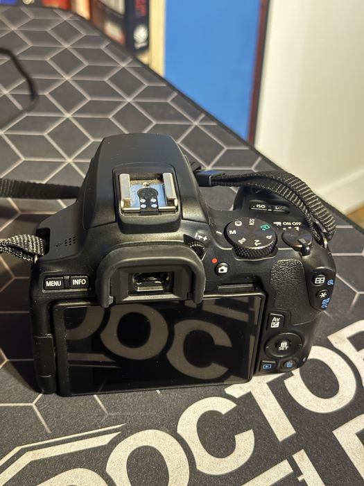 Cannon eos 250d ca si nou