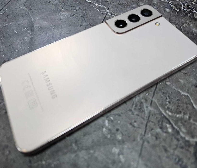 Samsung Galaxy S22 {г. Астана ул. Женис 24} лот: 744013