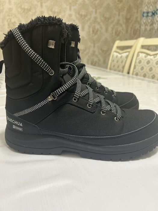 Продам ботинки новые