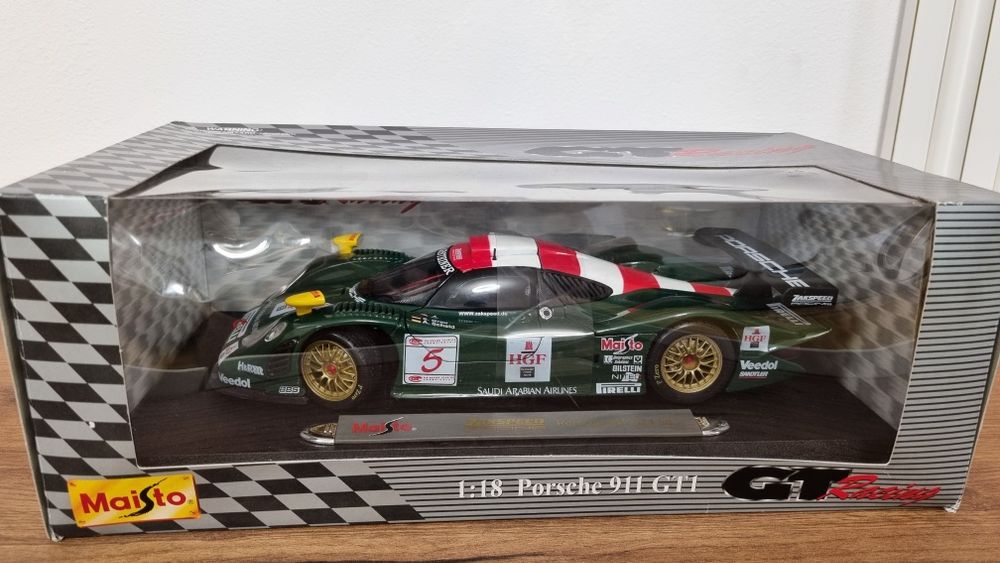 Porsche 911 GT1 1:18 Maisto la cutie