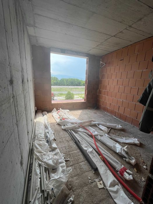 Продава се Тристаен апартамент в Пловдив, Остромила - 115 кв.м за 905 €/кв.м - Снимка #2