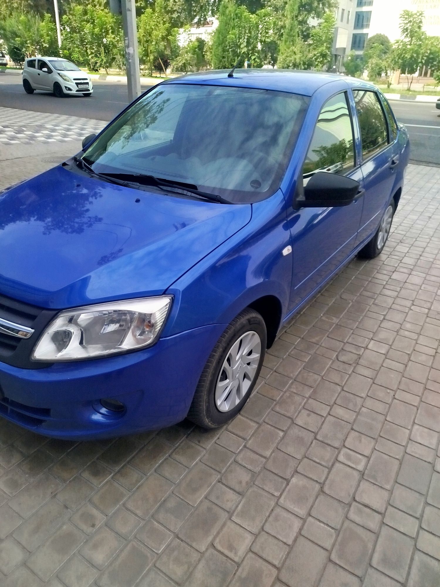 Lada Granta sotiladi