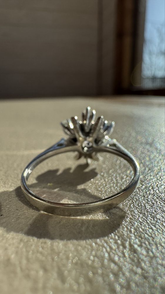 Inel tanzanit si diamante