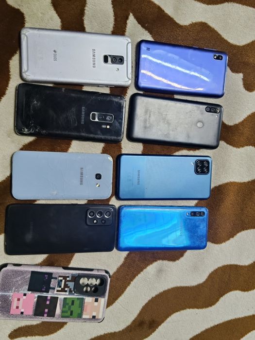 Lot telefoane defecte pentru piese