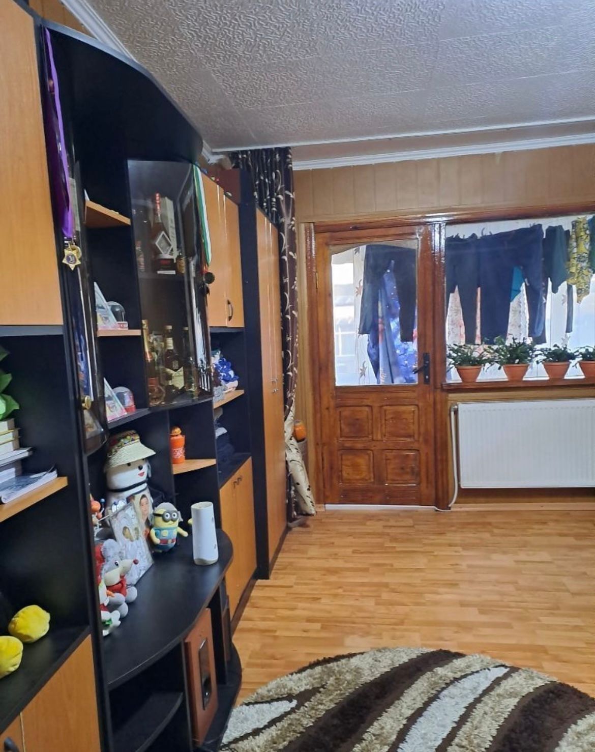 Vând apartament 2 camere, Mioveni!