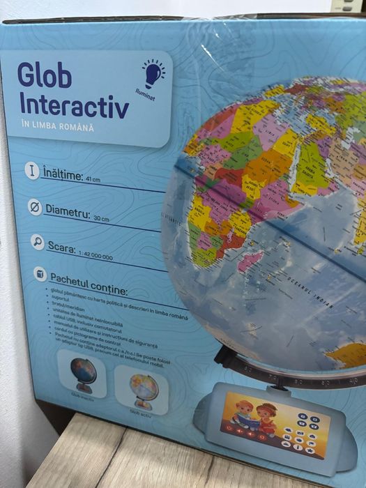 Glob interactiv raspundel istetel