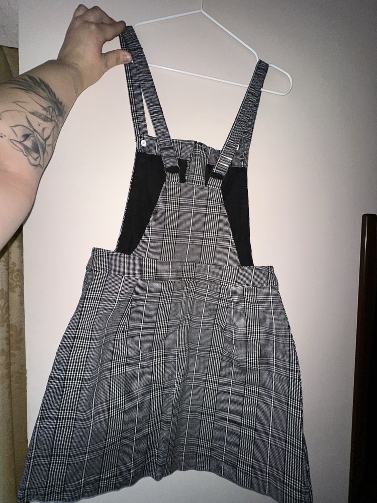 Salopetă fustiță (H&M)