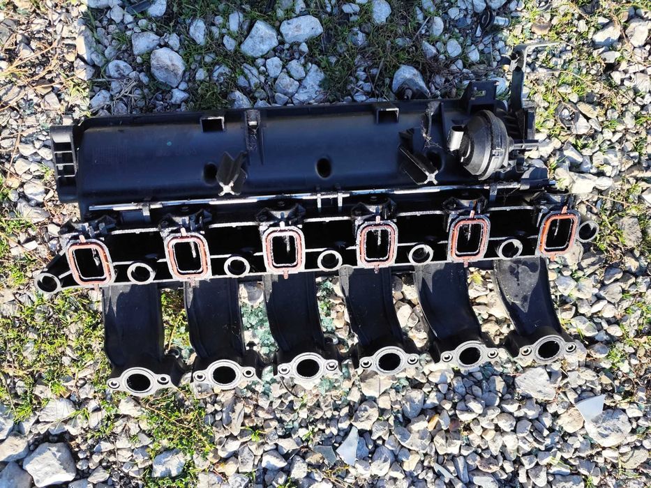 Всмукателен колектор БМВ Е60 525 177