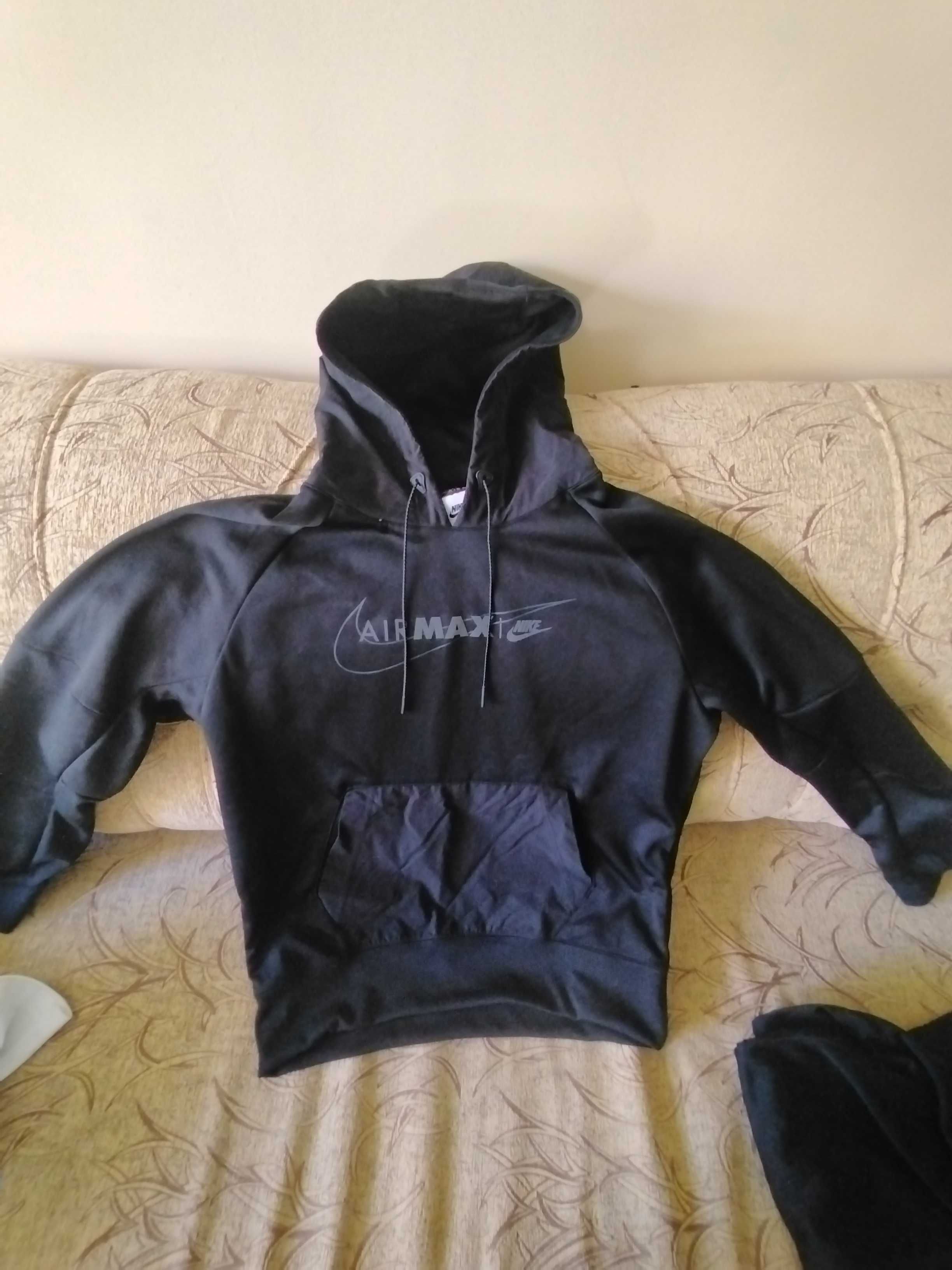 Комплект долнище и горнище на nike