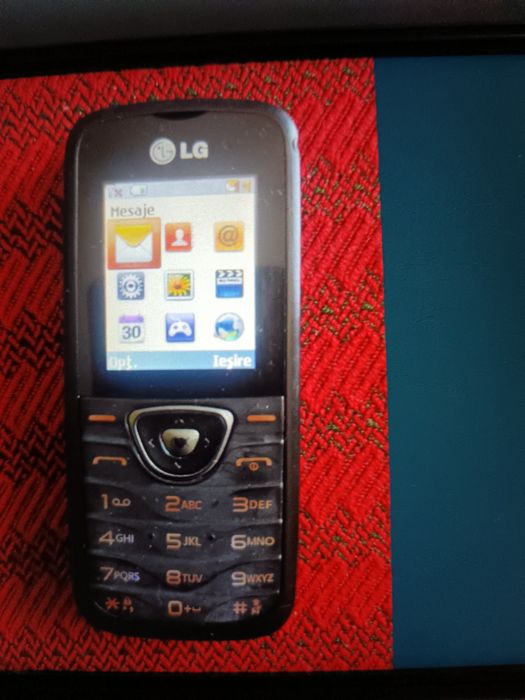 Telefon LG bunăstare de funcționare, este mic robust și practic