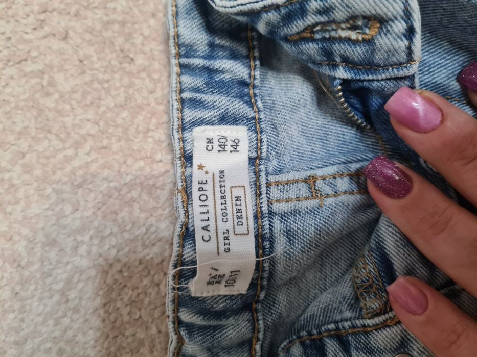 Детски дънки -като нови