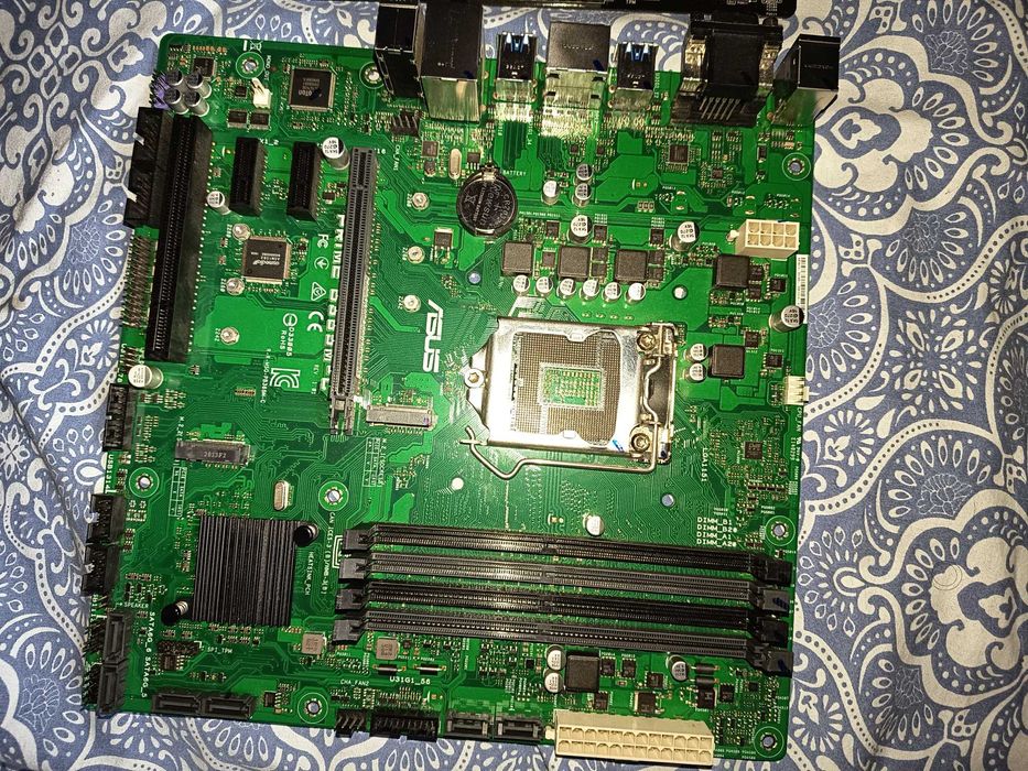 Lot placi de baza cu probleme, gen 7 si gen 8/9, Z170 si B365