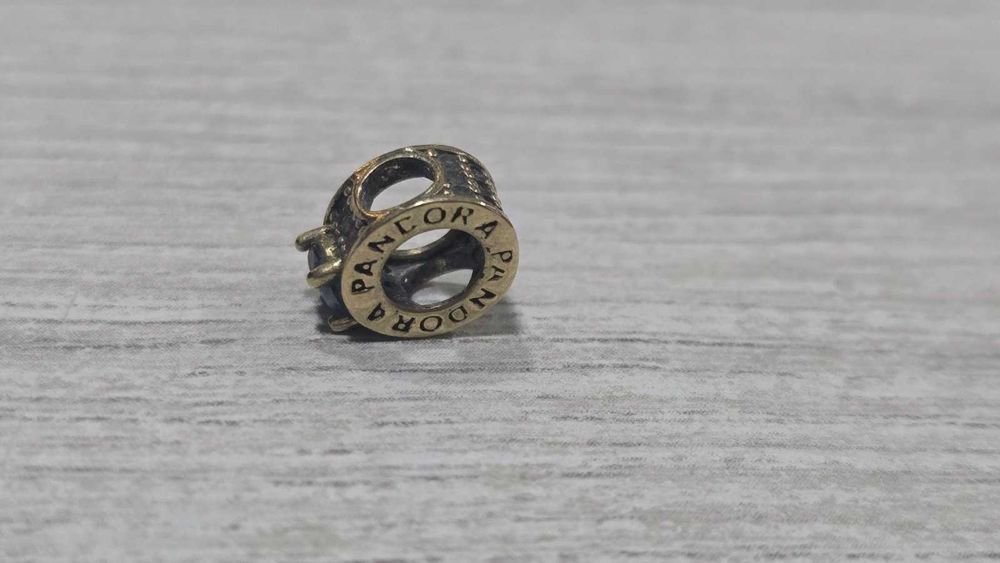 Златен талисман за гривна пандора 14 карата