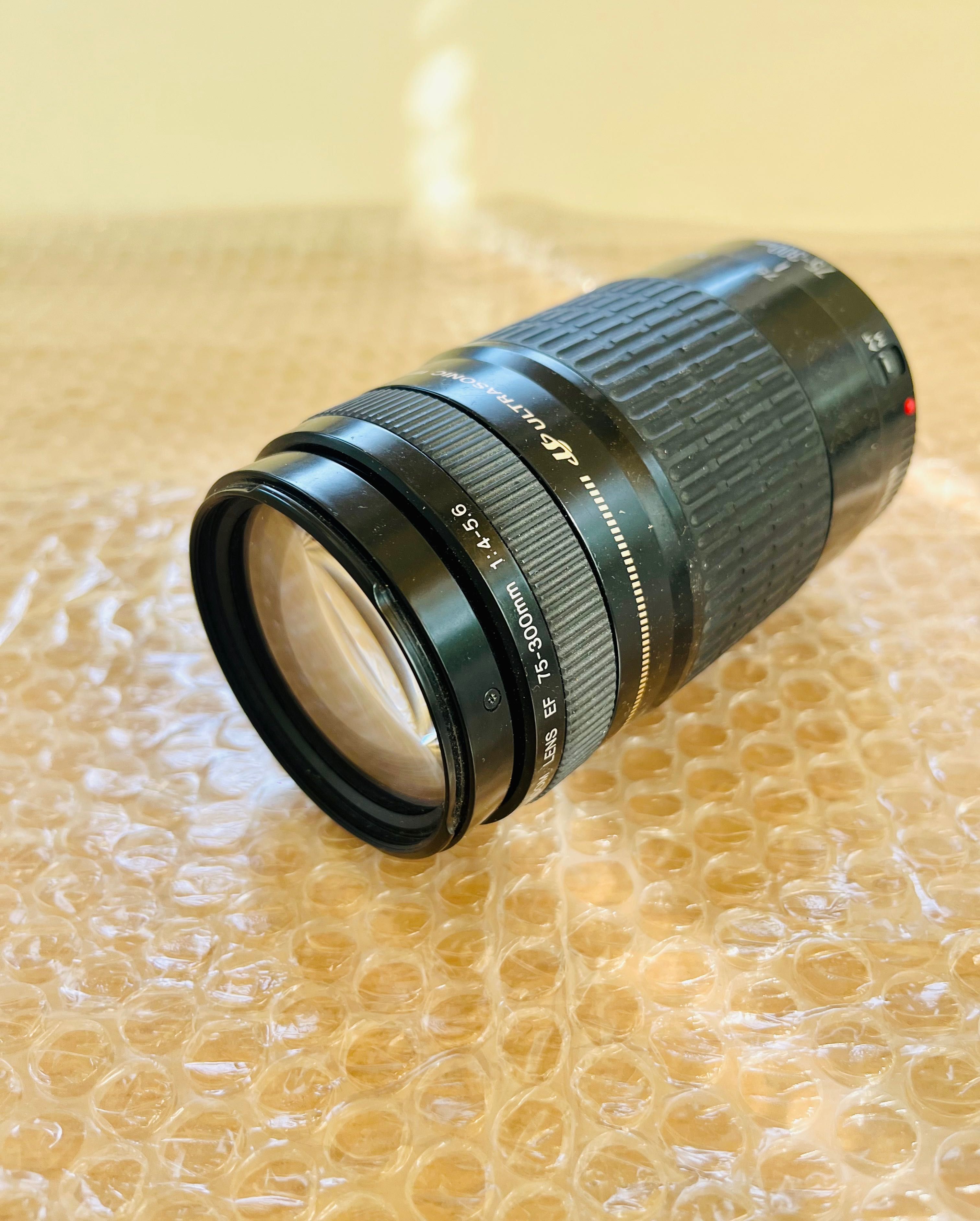 Obiectiv Canon EF 75-300mm