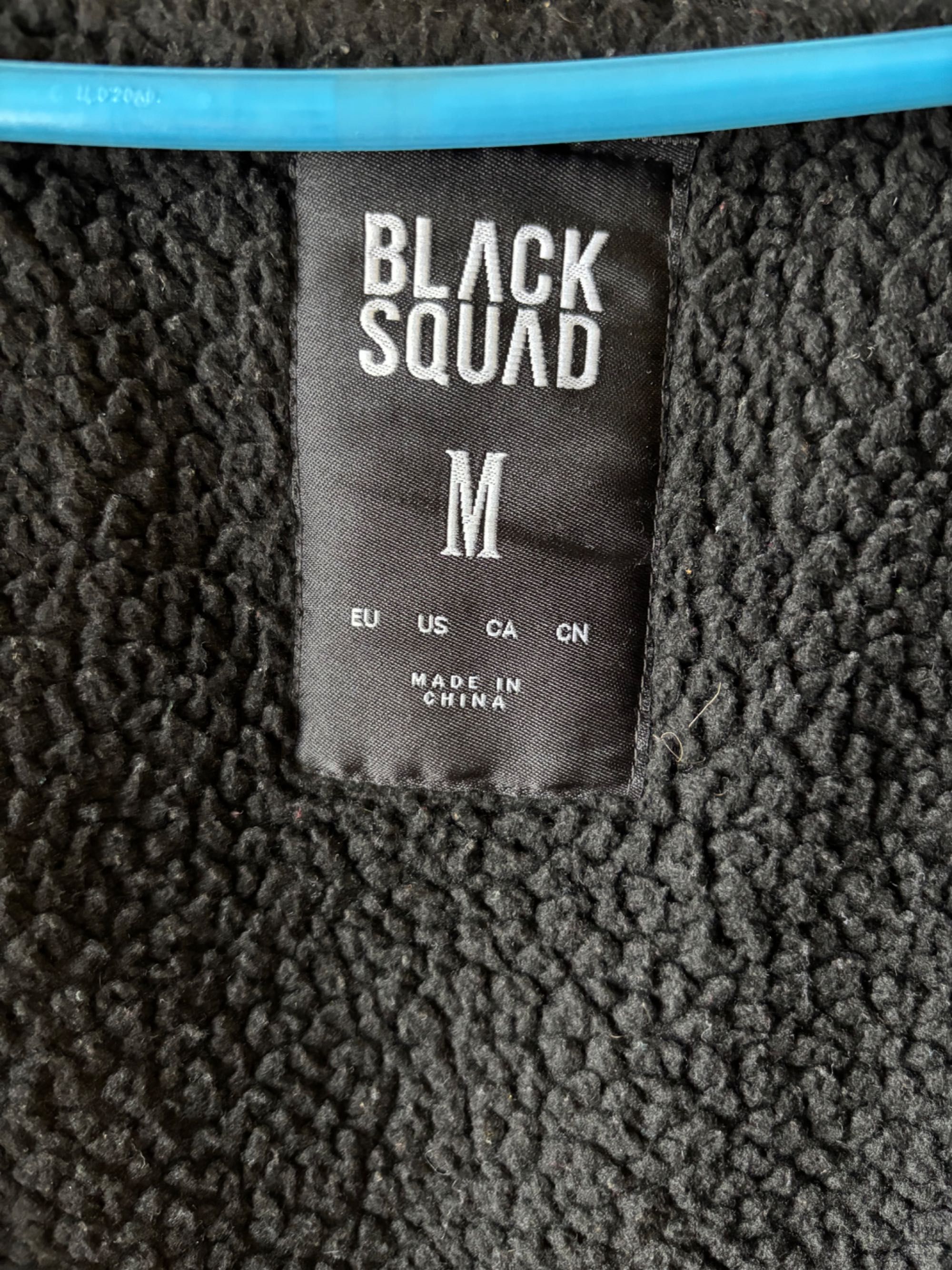 Яке black squad M