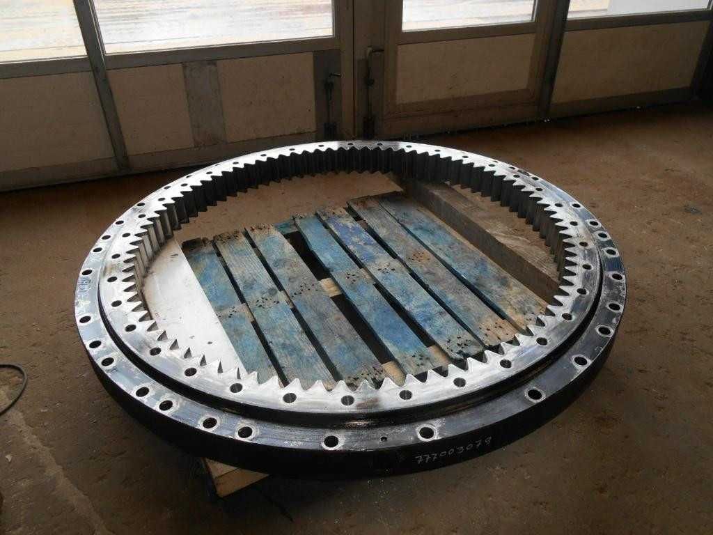 Coroana de rotire pentru Hitachi ZX350 - Piese de schimb Hitachi