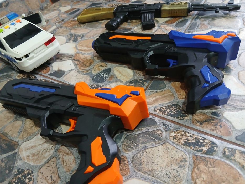 Jucarii Noriel masini Politie, elicopter SWAT, 2 pistoale si pusca