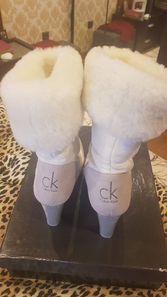 Botine /cizme Calvin Klein 40 albe