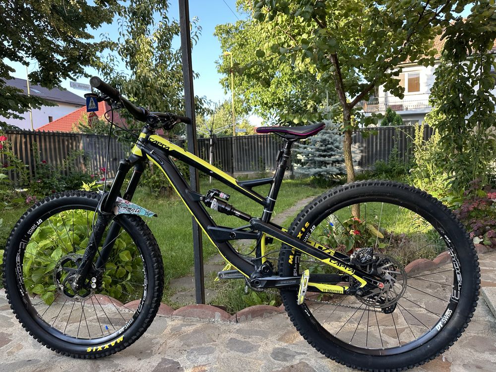 bicicleta YT Capra M