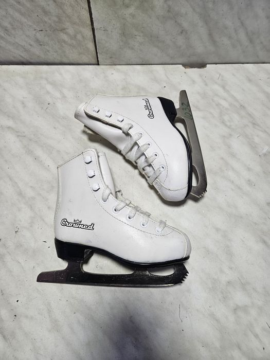 Patine 1032 gheata patinaj artistic Crowned marime  28 (18 cm).