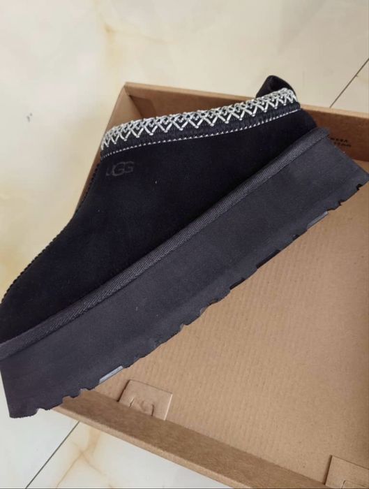 UGG Tazz Platform