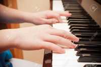 Научитесь играть на фортепиано.Для детей и взрослых.Возможно онлайн