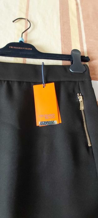 Trussardi Jeans нова права миди пола