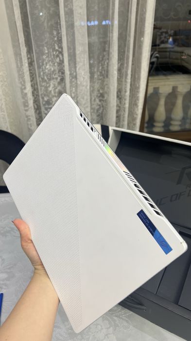 Продаётся ASUS ROG Zephyrus G14 GA401QM-211.ZG14 (Moonlight White) —