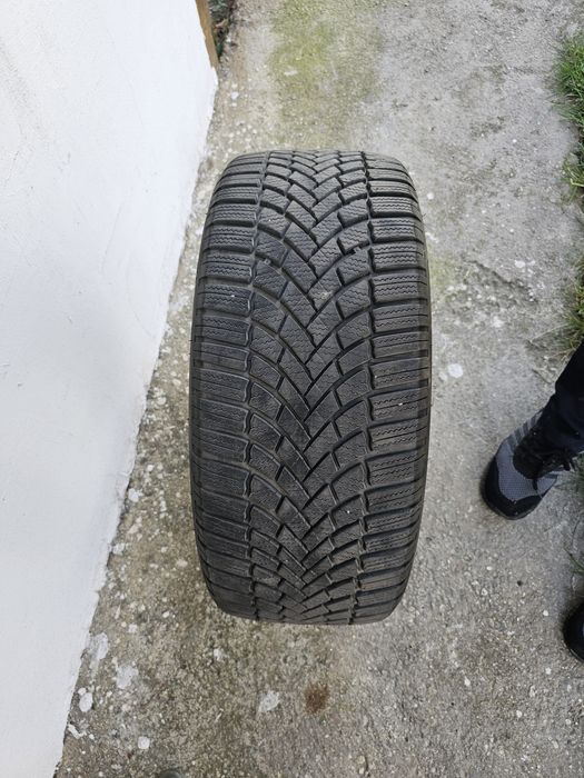 Гуми 235/45/18 - 4 бр, дот 21, Bridgestone
Продавам