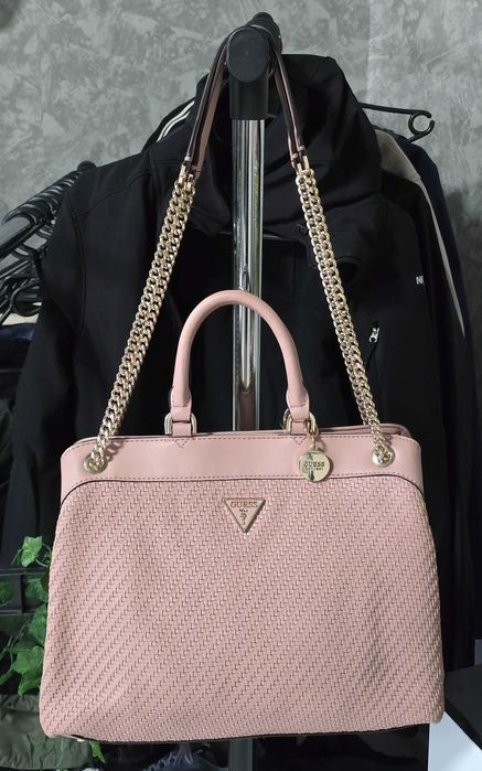 Guess оригинална дамска чанта