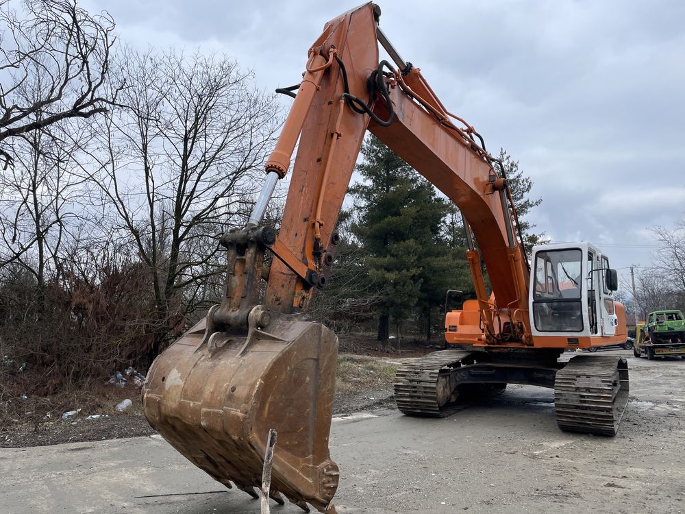 Excavator HALLA 35 tone instalatie picon/foarfeca