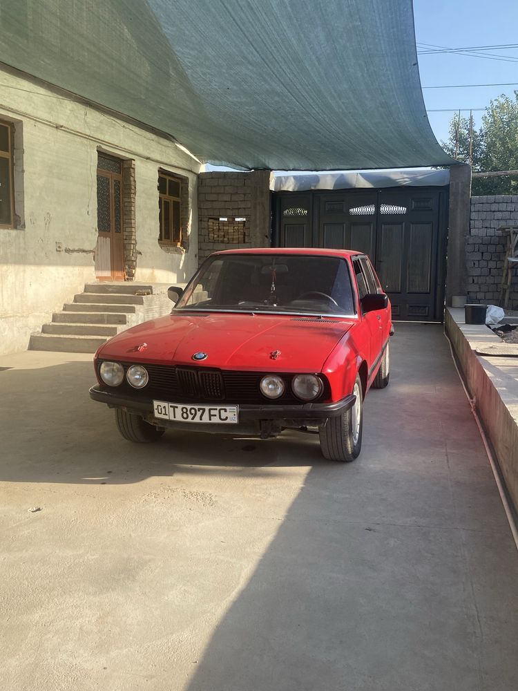 bmw m5 518 (e28) 1500$