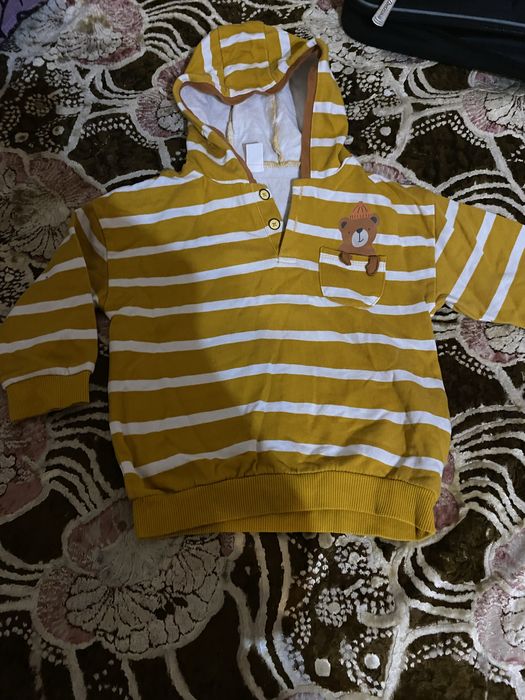 Продам детскиещи в отличном состоянии есть на малтчика и девочку