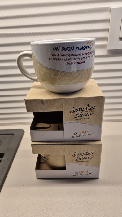 Vând diverse căni și pahare