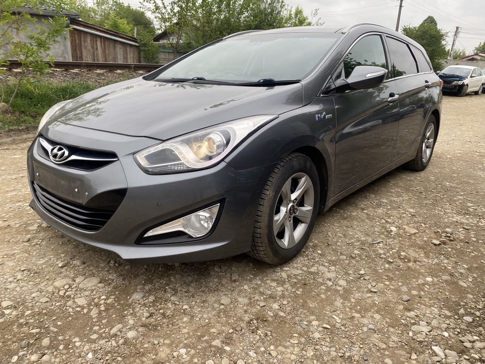 Geam ușă stânga față hyundai i40