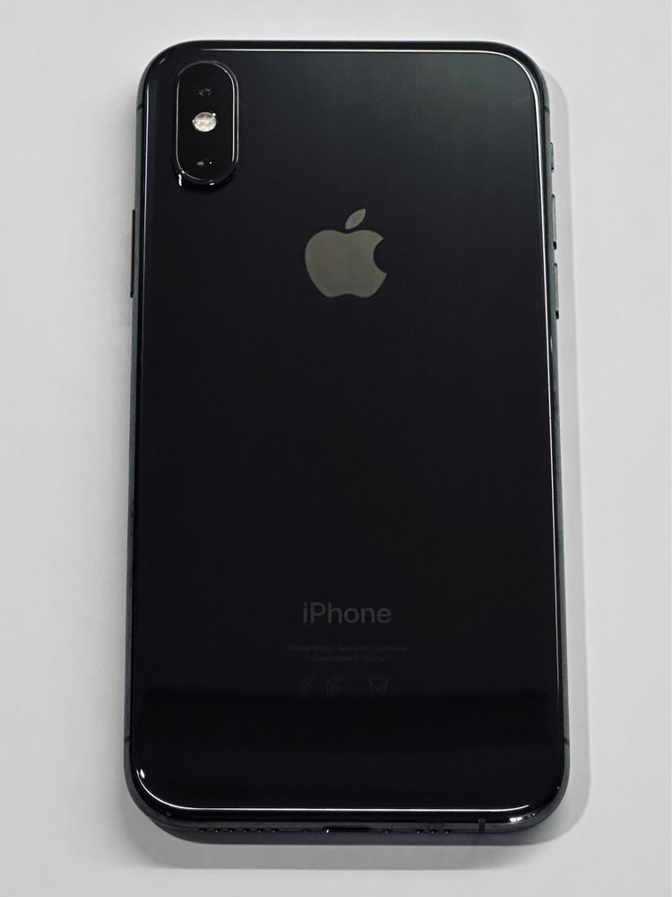 iPhone XS Black 92% battery