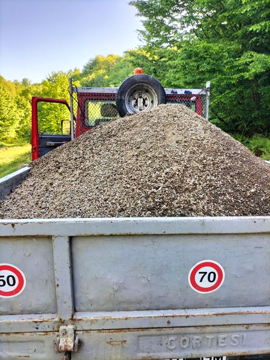 Transport nisip balast moloz etc.