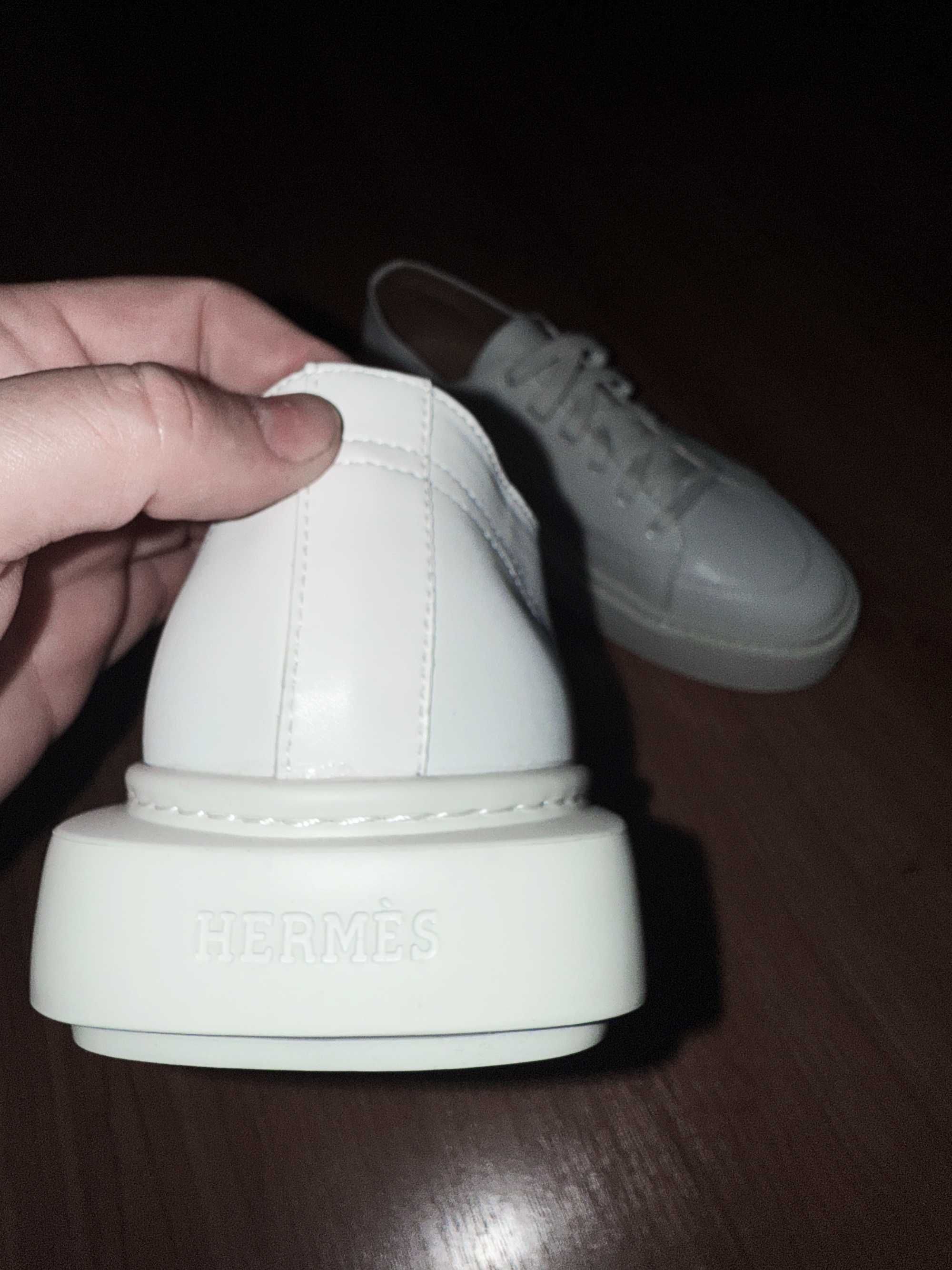 Pantofi HERMES White