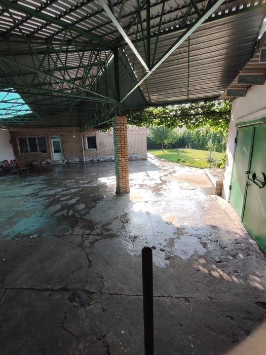 Участок Бектемир район 6.4 сотих 6 комнат хорошим ремонтом