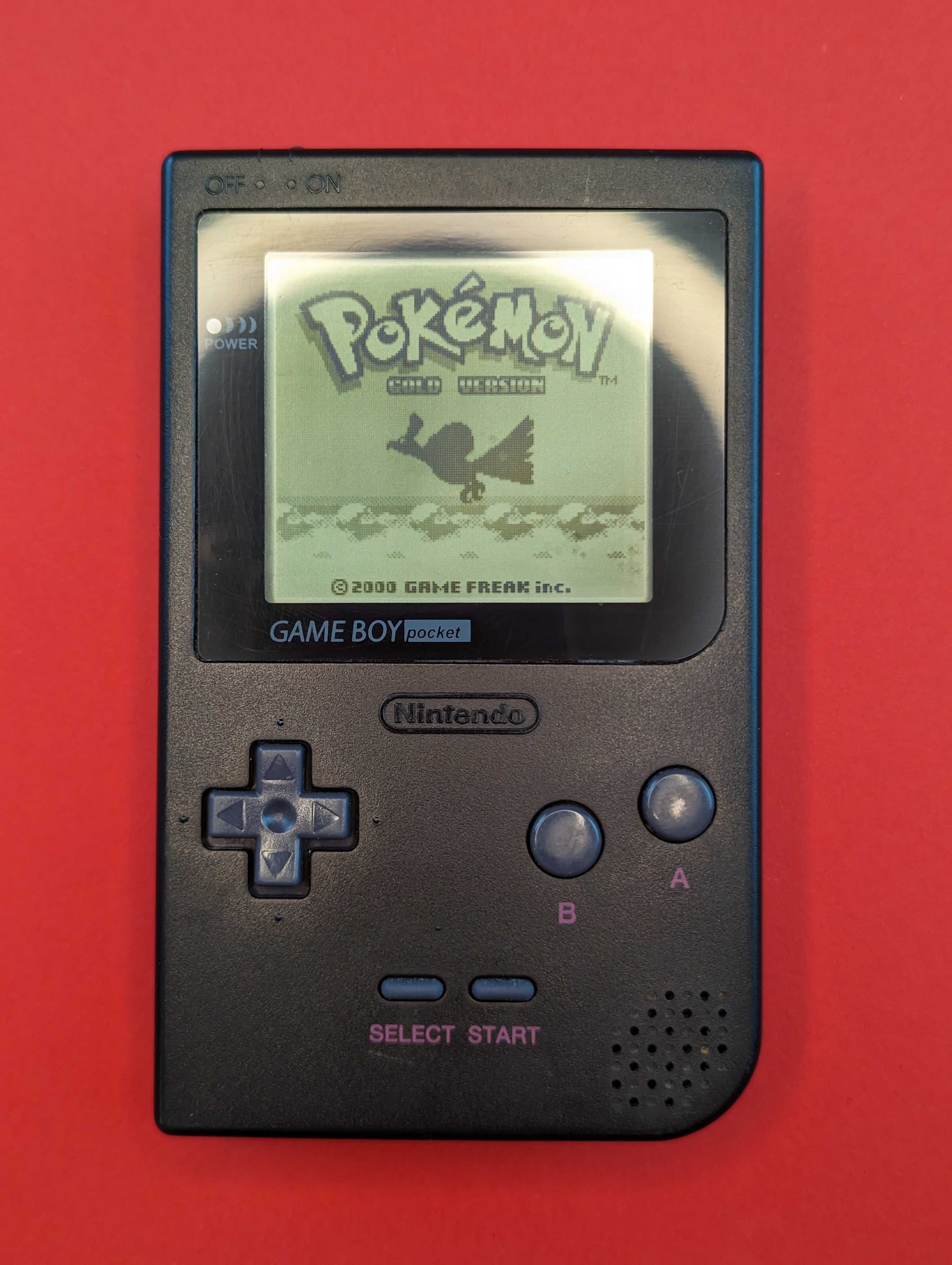 Consola Nintendo Gameboy Pocket + Pokemon Trading Card Game TCG Gold